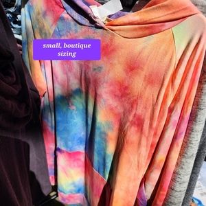 Super Soft Tie-Dye Lightweight Boutique Brand Hooded Sweatshirt in Size Small